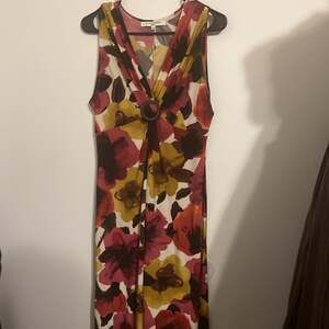 Evan Picone Multi Color Floral Midi Flowy A-Line Pleated Pockets Dress